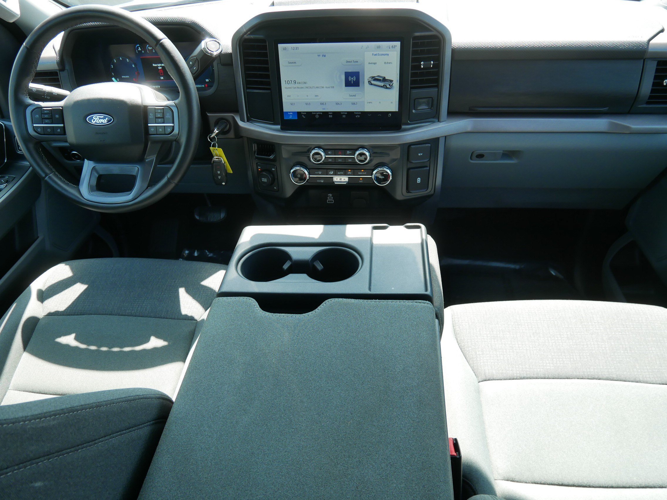 2025 Ford F-150 XLT - Photo 10