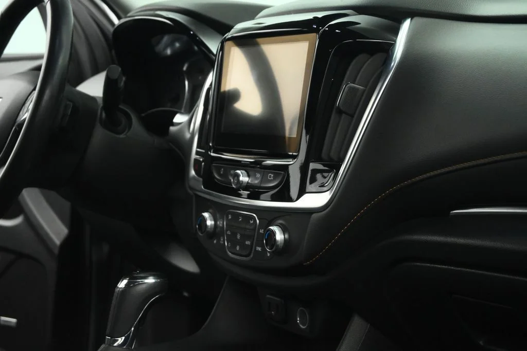 Used 2019 Gray Chevrolet 3LT image 59
