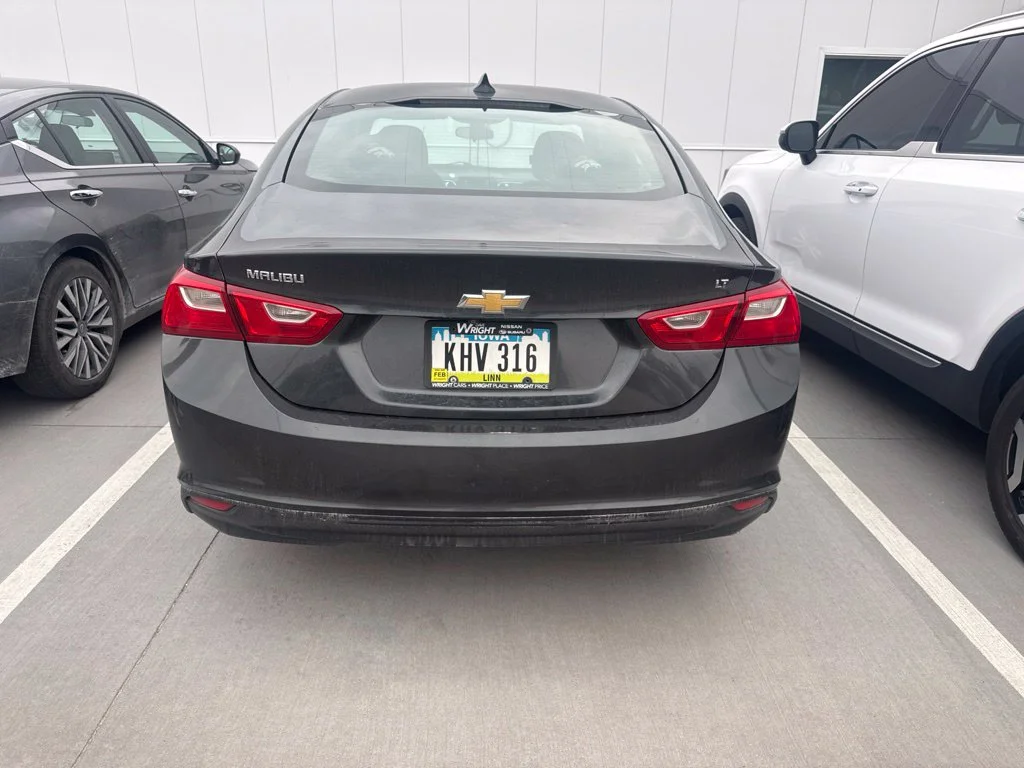 Used 2017 Gray Chevrolet LT image 6