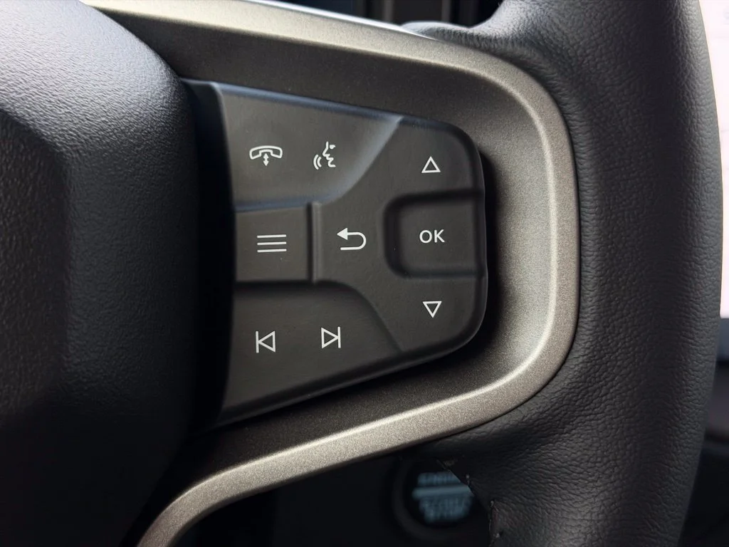 Used 2025 Blue Ford Badlands image 31