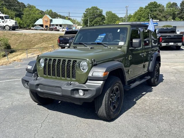 Used 2024 Green Jeep Sport image 3