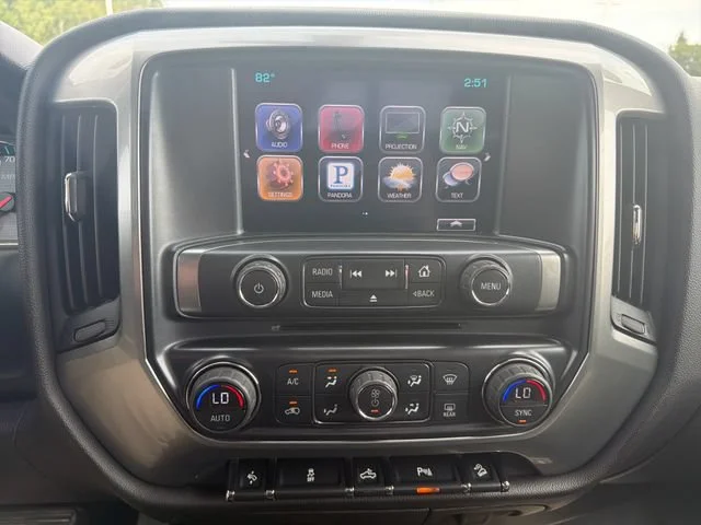 Used 2016 TUNGSTEN METALLIC Chevrolet LT image 22