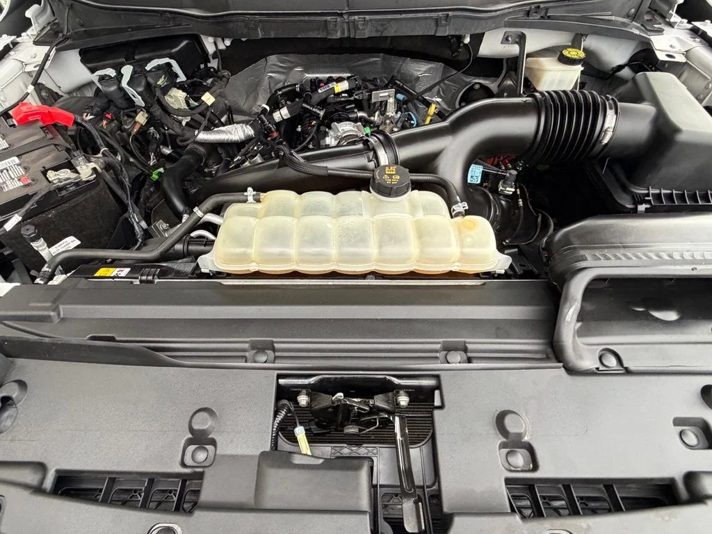 Used 2024 White Ford XLT image 7