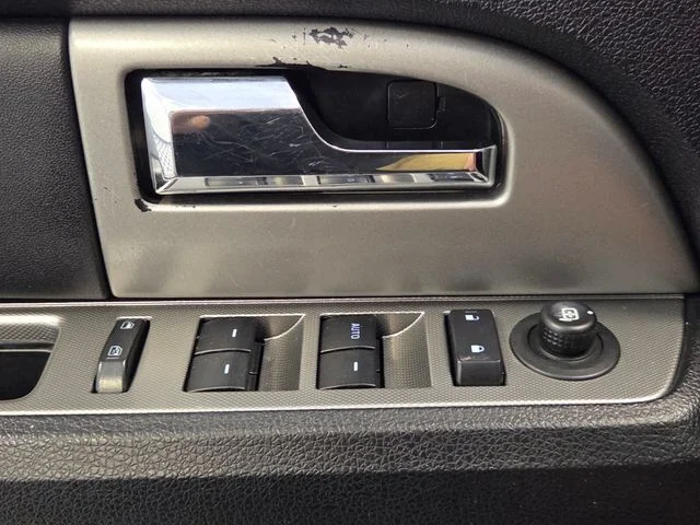 Used 2015  Ford XLT image 31