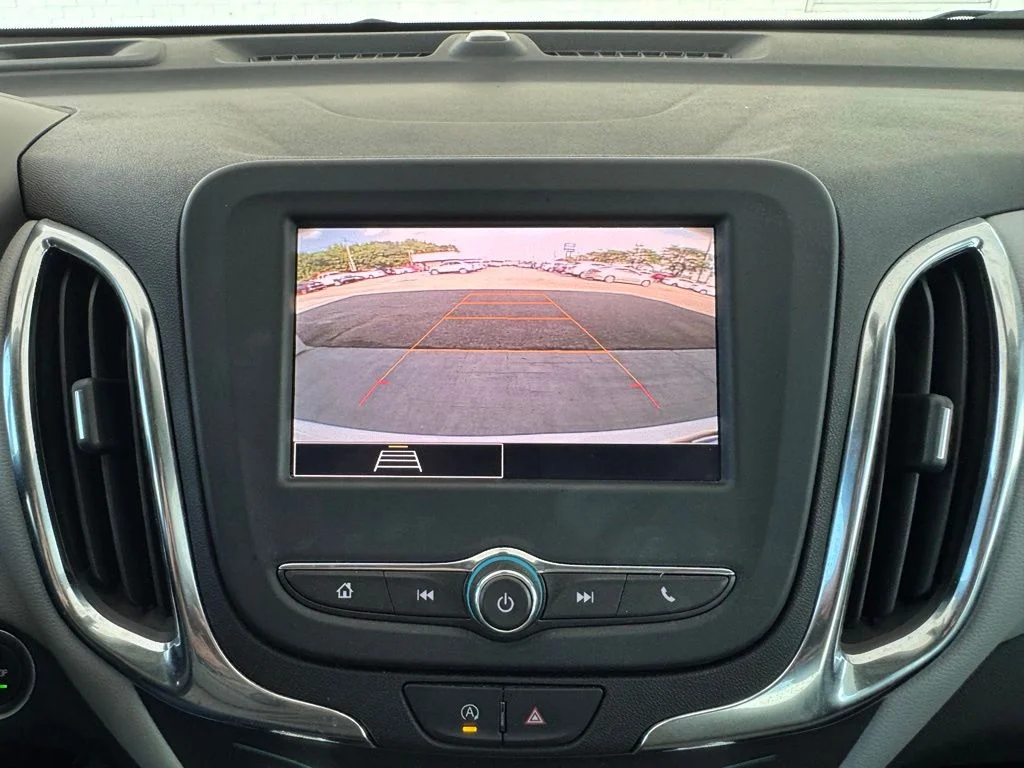Used 2024 White Chevrolet LS image 33