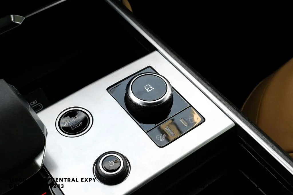 Used 2023 Black Land Rover SE image 26