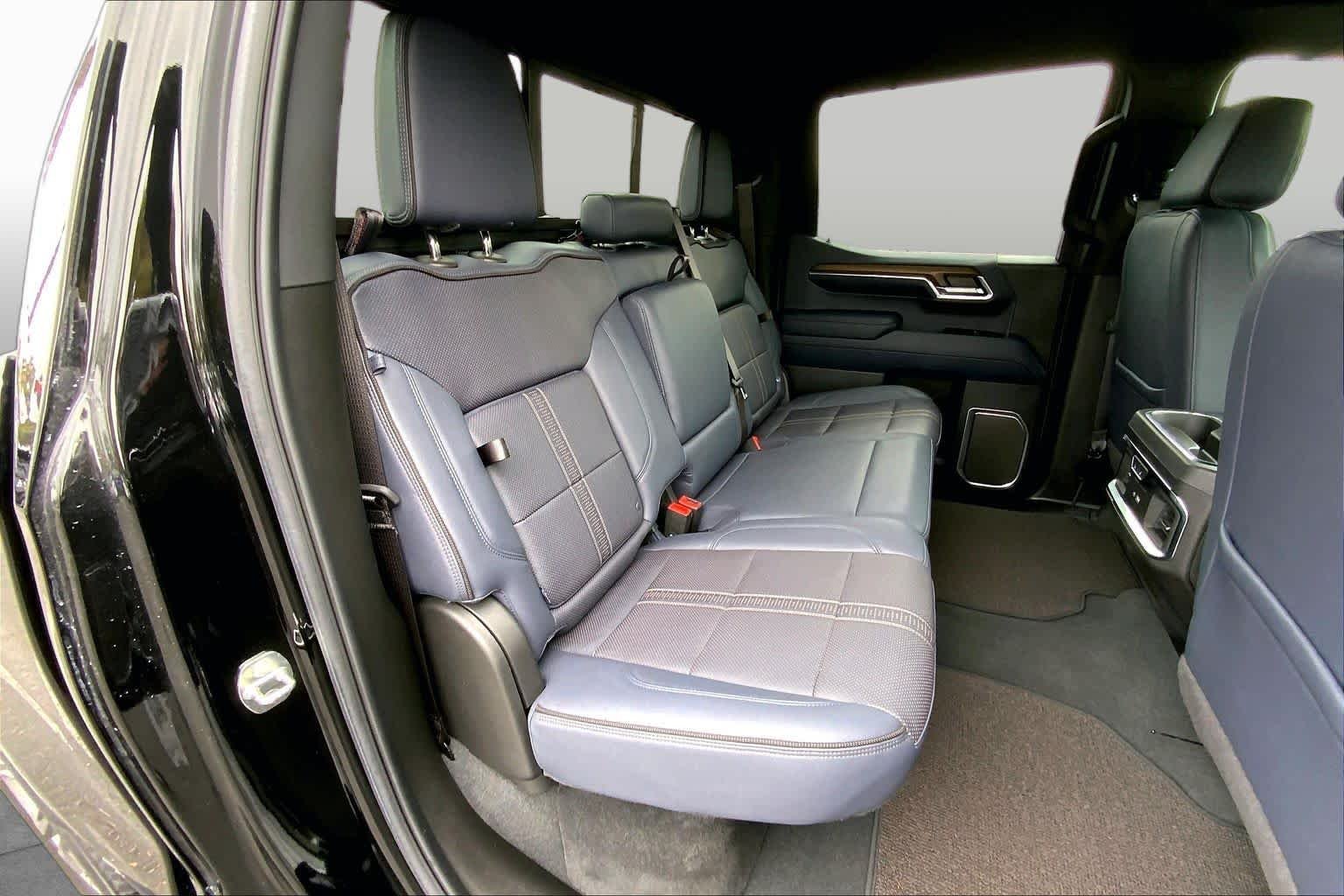 Used 2024 Black Chevrolet High Country image 19