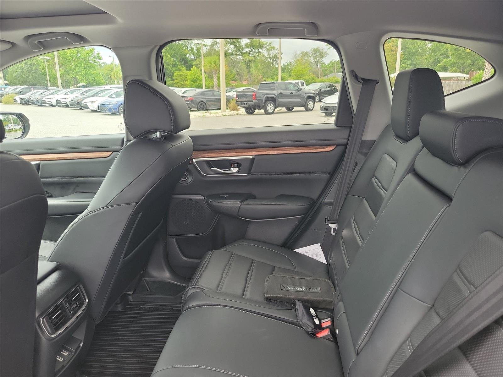 Used 2022 Crystal Black Pearl Honda Touring image 15