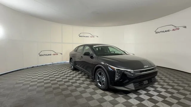 New 2026 Aurora Black Pearl Kia LXS image 2