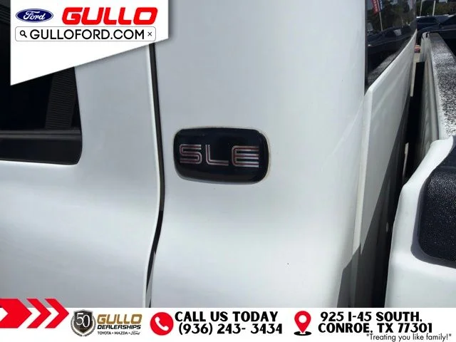 Used 2005 Summit White GMC SLE image 6