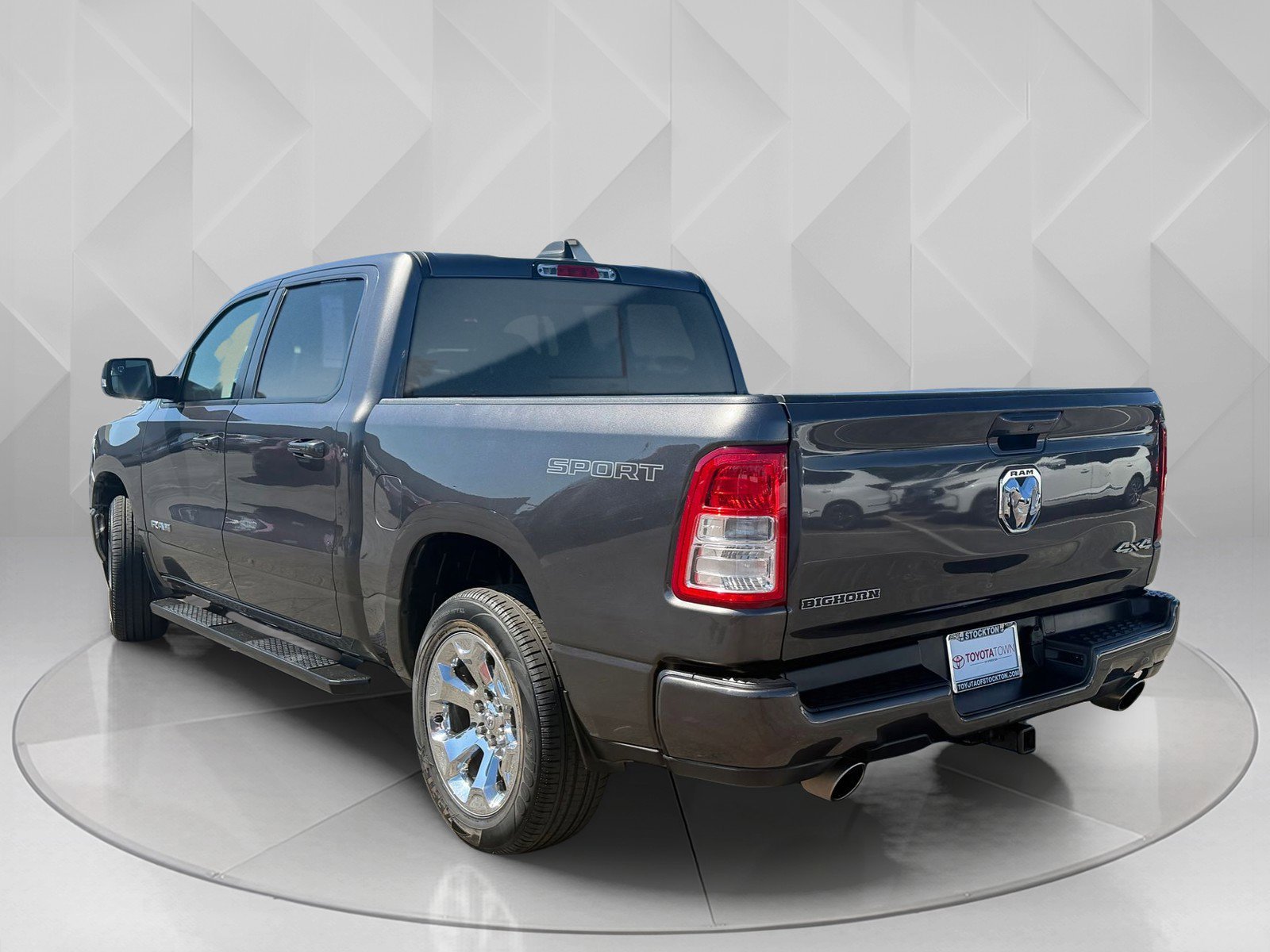 Used 2020 Granite Crystal Metallic Clearcoat Ram Big Horn image 3