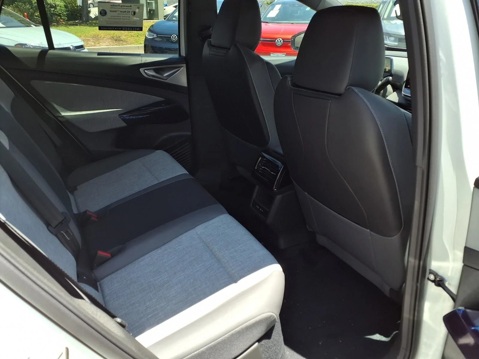 2026 Volkswagen ID.4 PRO - Photo 20