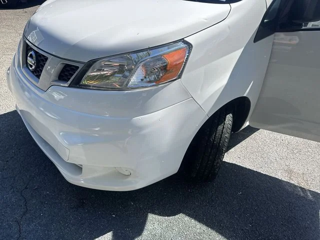 Used 2020 White Nissan S image 30