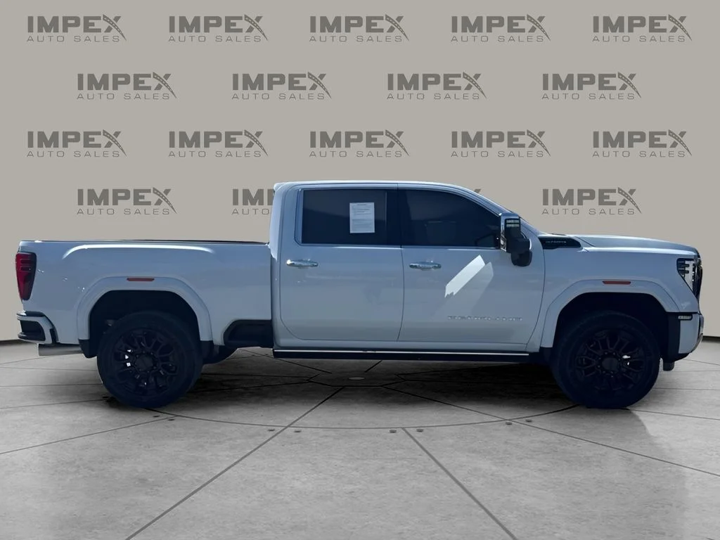 Used 2026 White GMC Denali Ultimate image 7
