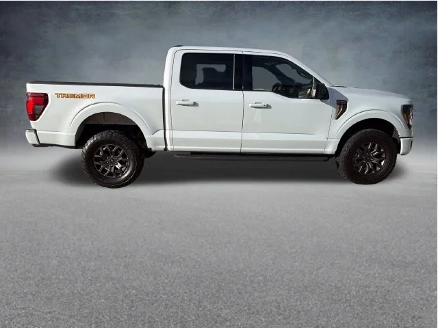 Used 2025 White Ford Tremor image 8