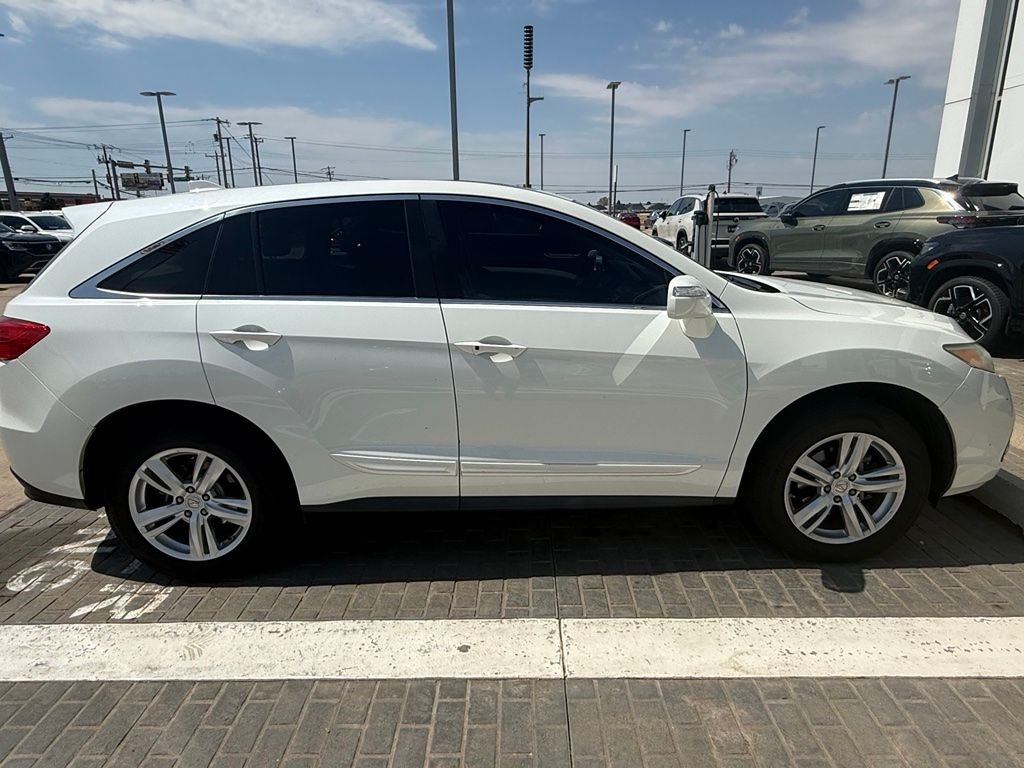 Used 2013 White Diamond Pearl Acura Technology Package image 5