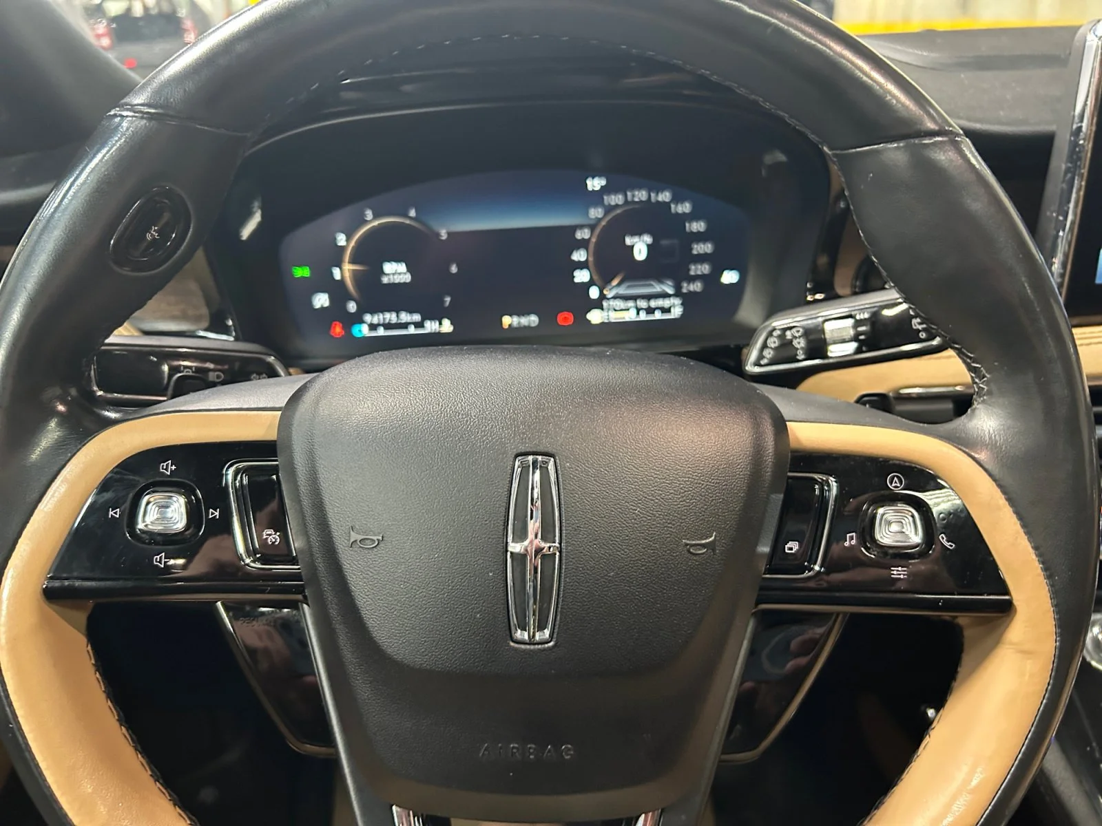 Used 2021 BLACK Lincoln RESERVE AWD image 22