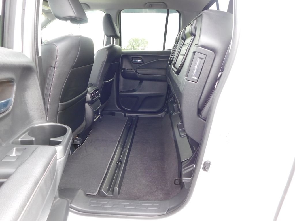 Used 2025 White Honda RTL image 29