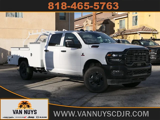 2026 RAM 3500 Tradesman Crew Cab 4x4 8' Box