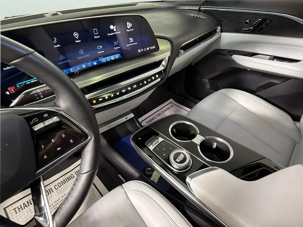 2024 Cadillac LYRIQ Sport 1 - Photo 19