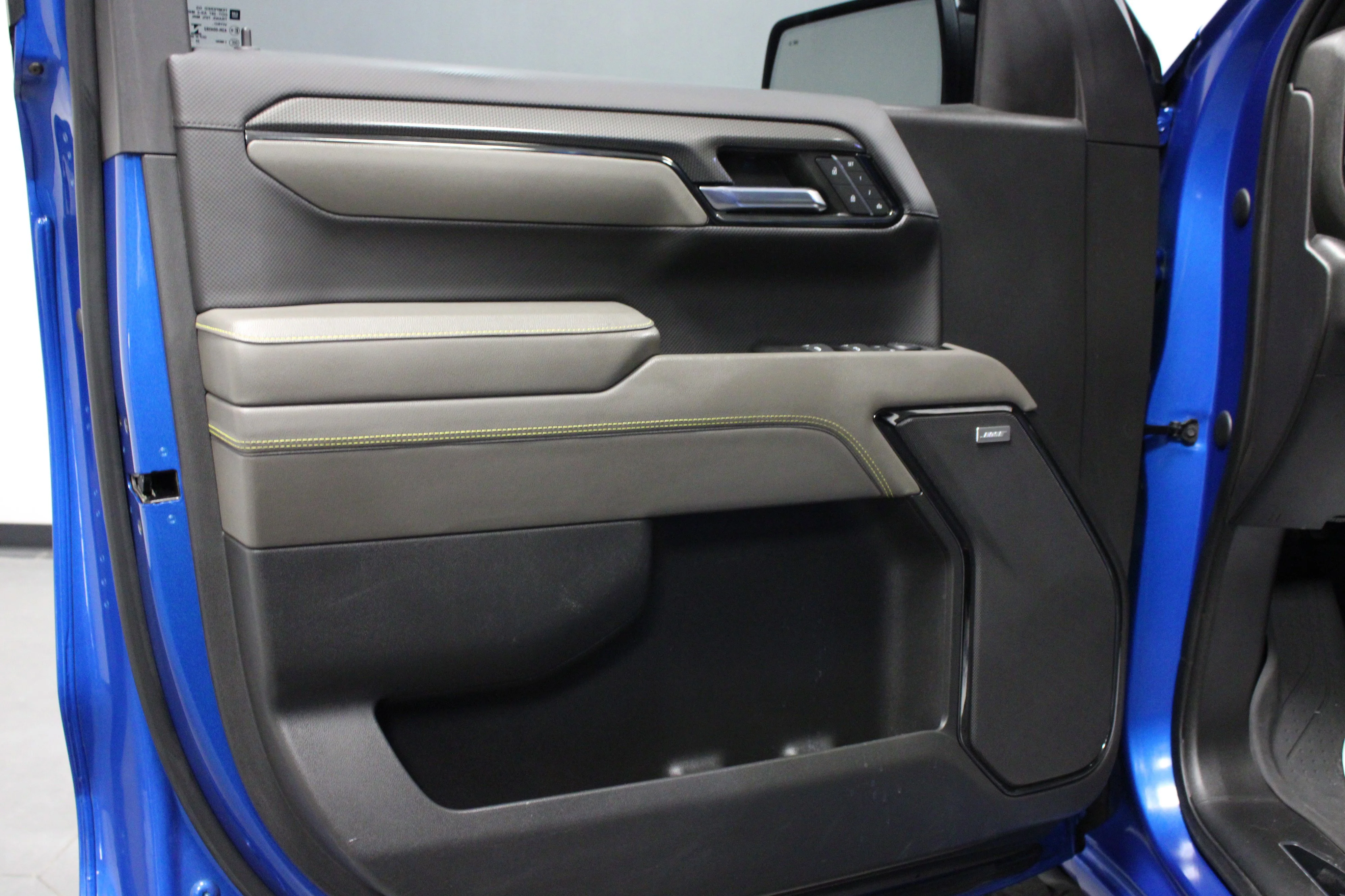 Used 2023 Glacier Blue Metallic Chevrolet ZR2 image 11