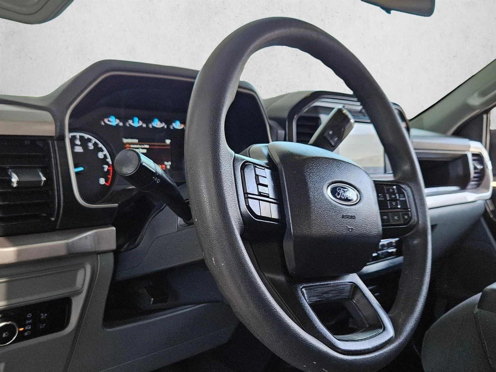 Used 2022 Oxford White Ford XL image 8
