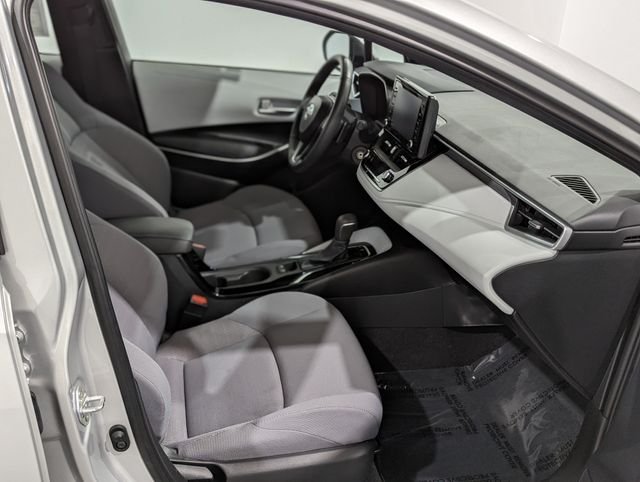 Used 2022 Silver Toyota SE image 6