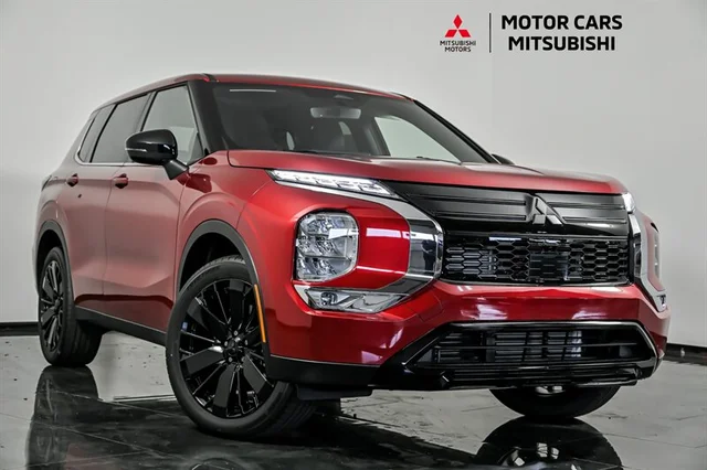 2026 Mitsubishi Outlander LE