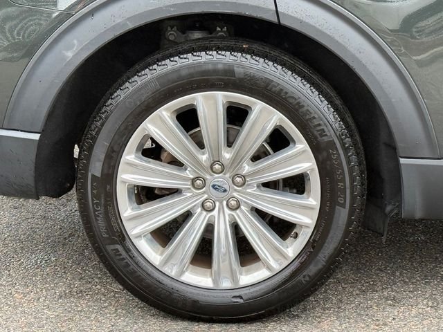Used 2022 Green Ford Limited image 13