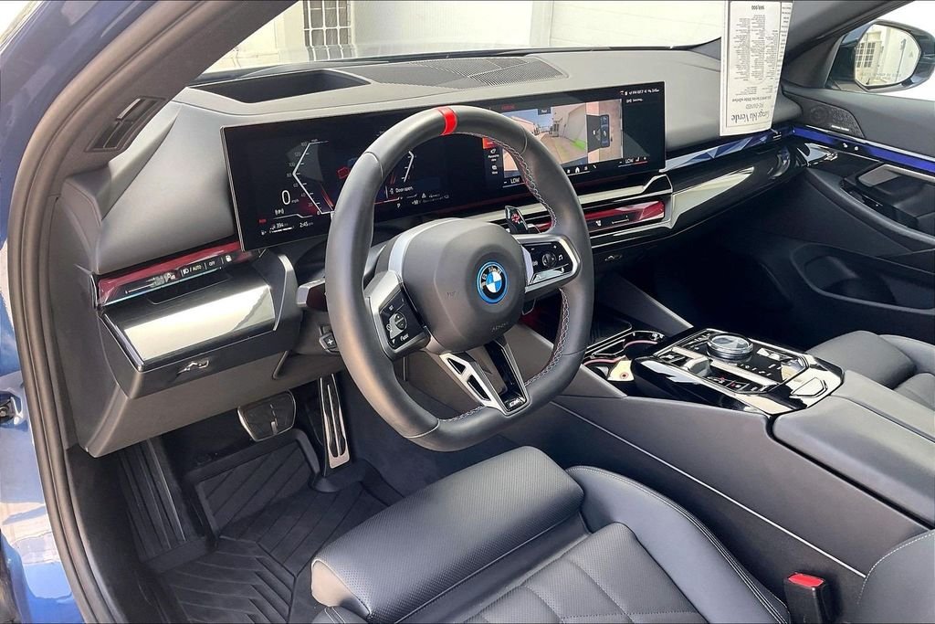 Used 2026 Blue BMW 550e xDrive image 10