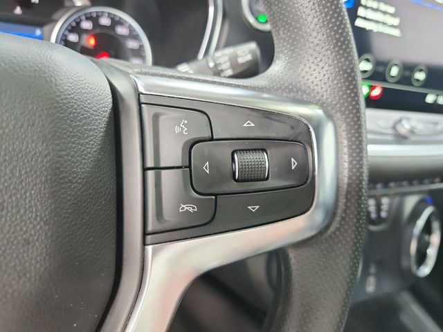 Used 2025 White Chevrolet LT image 24
