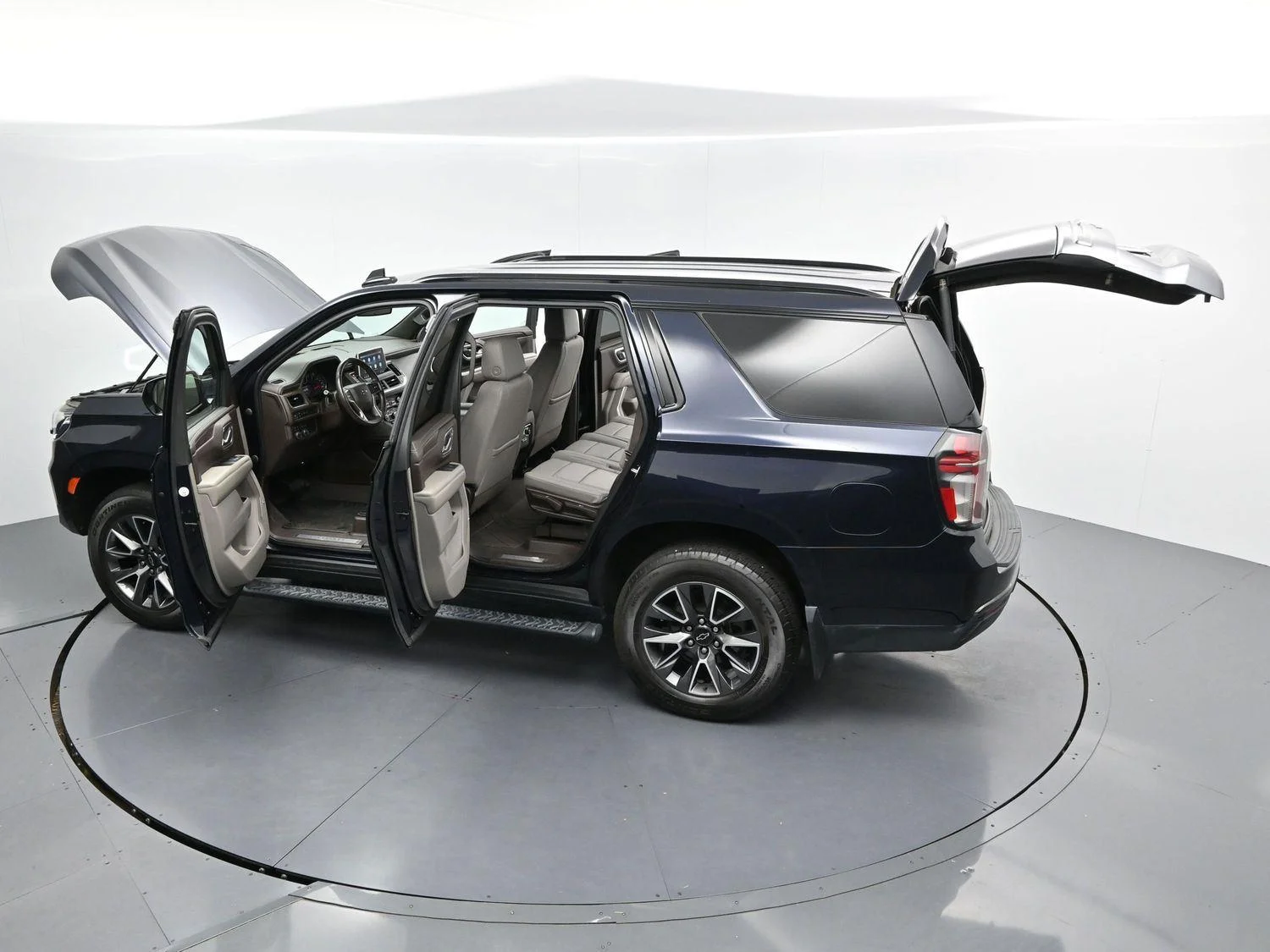Used 2021 MIDNIGHT BLUE METALLIC Chevrolet Z71 image 48