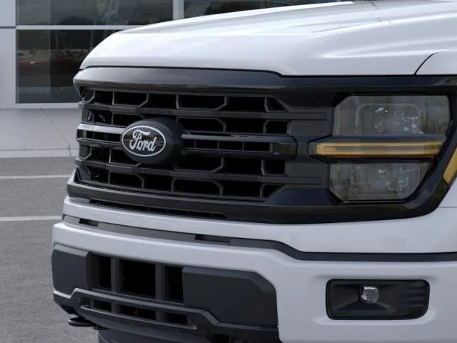 New 2026 Oxford White Ford XLT image 37