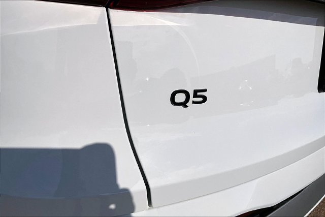 Used 2026 White Audi 2.0T Premium image 33