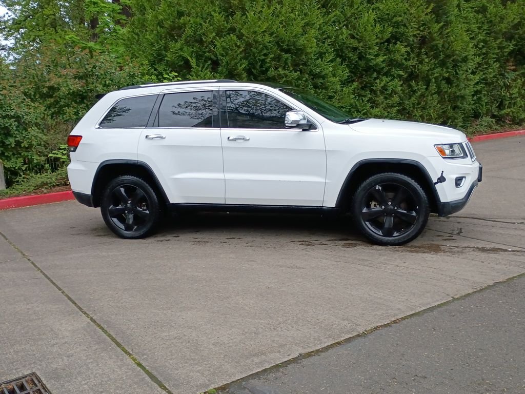 Used 2014 Jeep Grand Cherokee Limited with VIN 1C4RJFBG4EC422277 for sale in Gladstone, OR