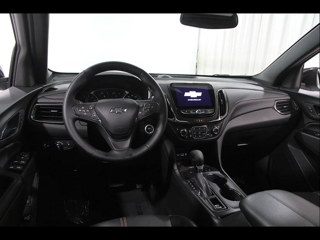 Used 2024 Iridescent Pearl Tricoat Chevrolet Premier image 6