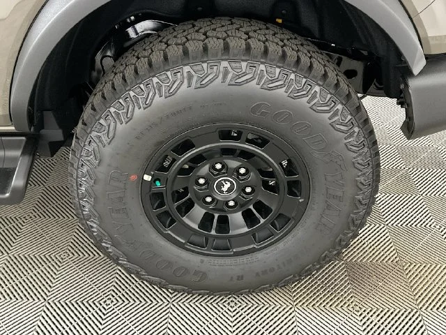New 2026 Gray Ford Outer Banks image 22
