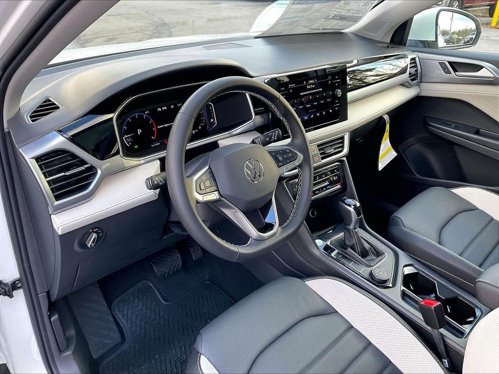 New 2026 Pure White Volkswagen 1.5T SEL image 9