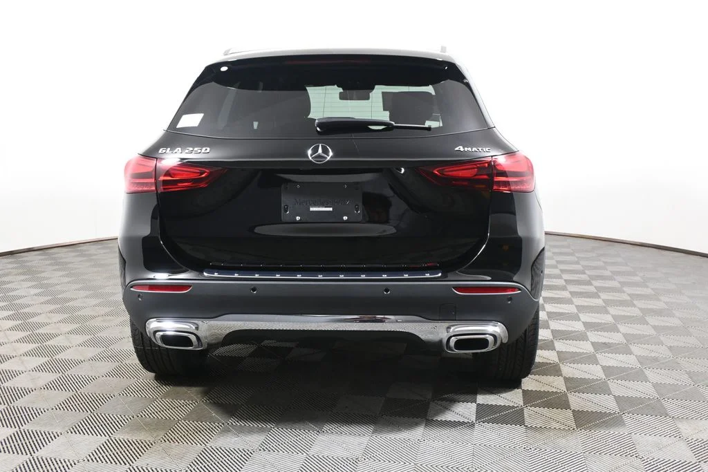 Used 2026 Black Mercedes-Benz GLA 250 image 6