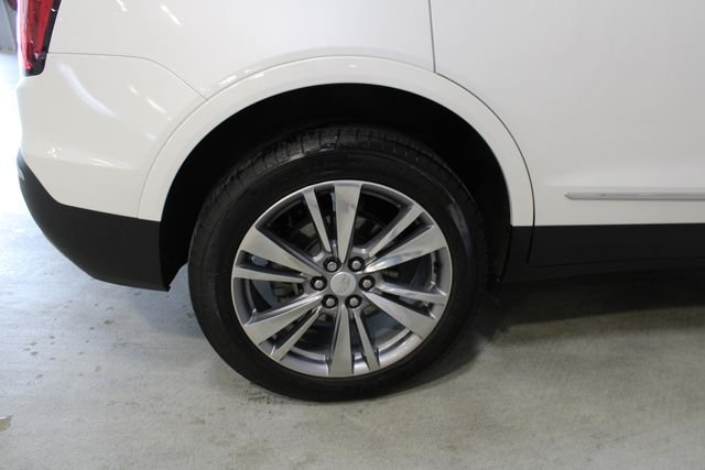 Used 2024 Crystal White Tri-Coat Cadillac Premium Luxury image 28