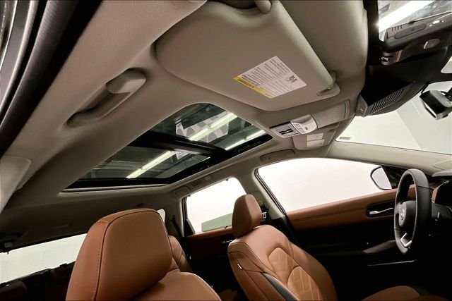 New 2025 Super Black Nissan Platinum image 35