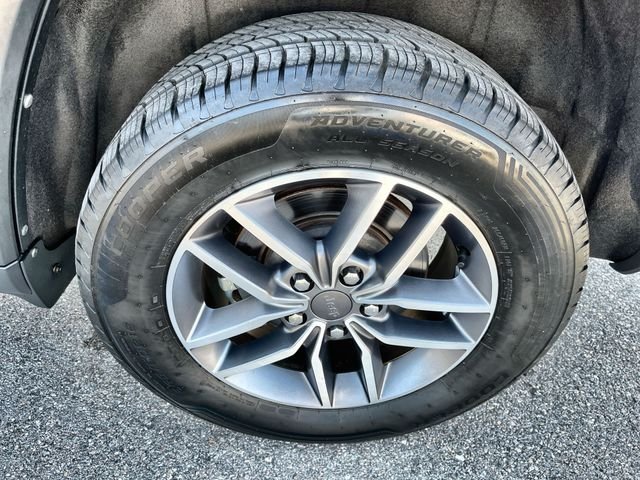 Used 2021 Blue Jeep Limited image 21