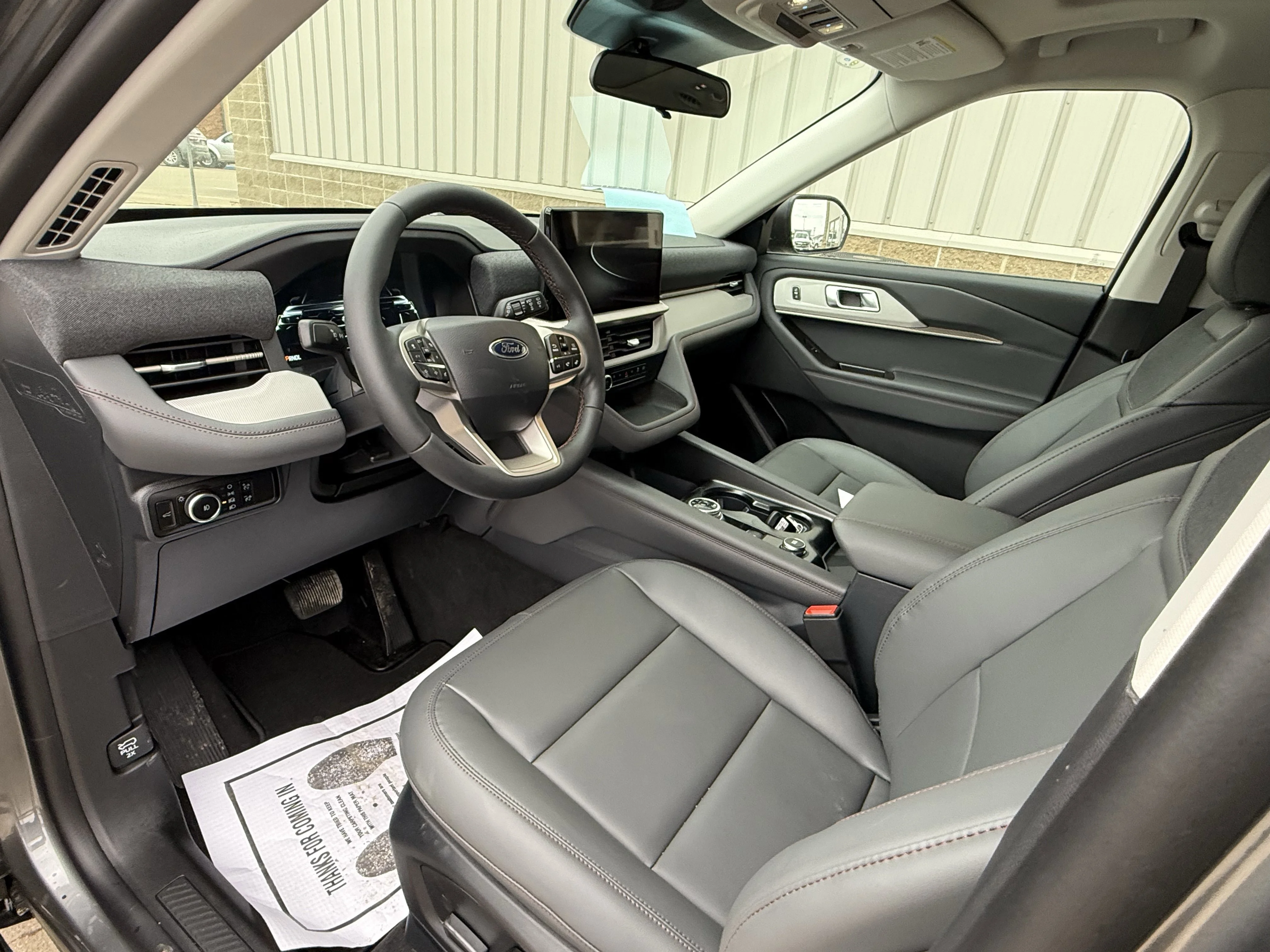 2026 Ford Explorer Active - Photo 6