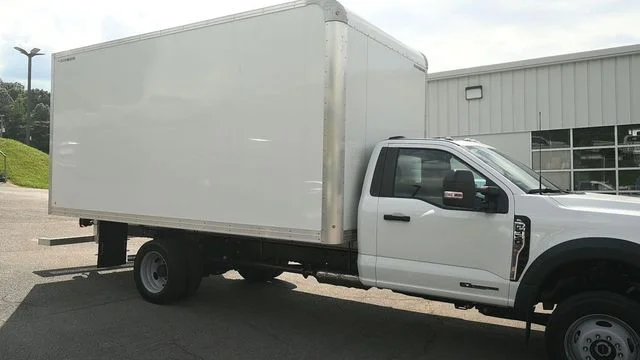New 2026 Oxford White Ford F-550® XL image 3