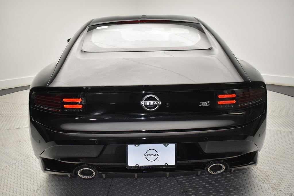 New 2026 Black Diamond Pearl Nissan Sport image 6