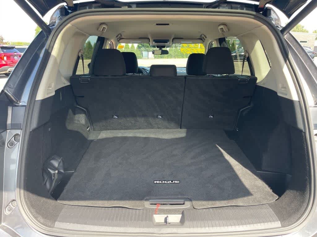 Used 2024 Gun Metallic Nissan SV image 34
