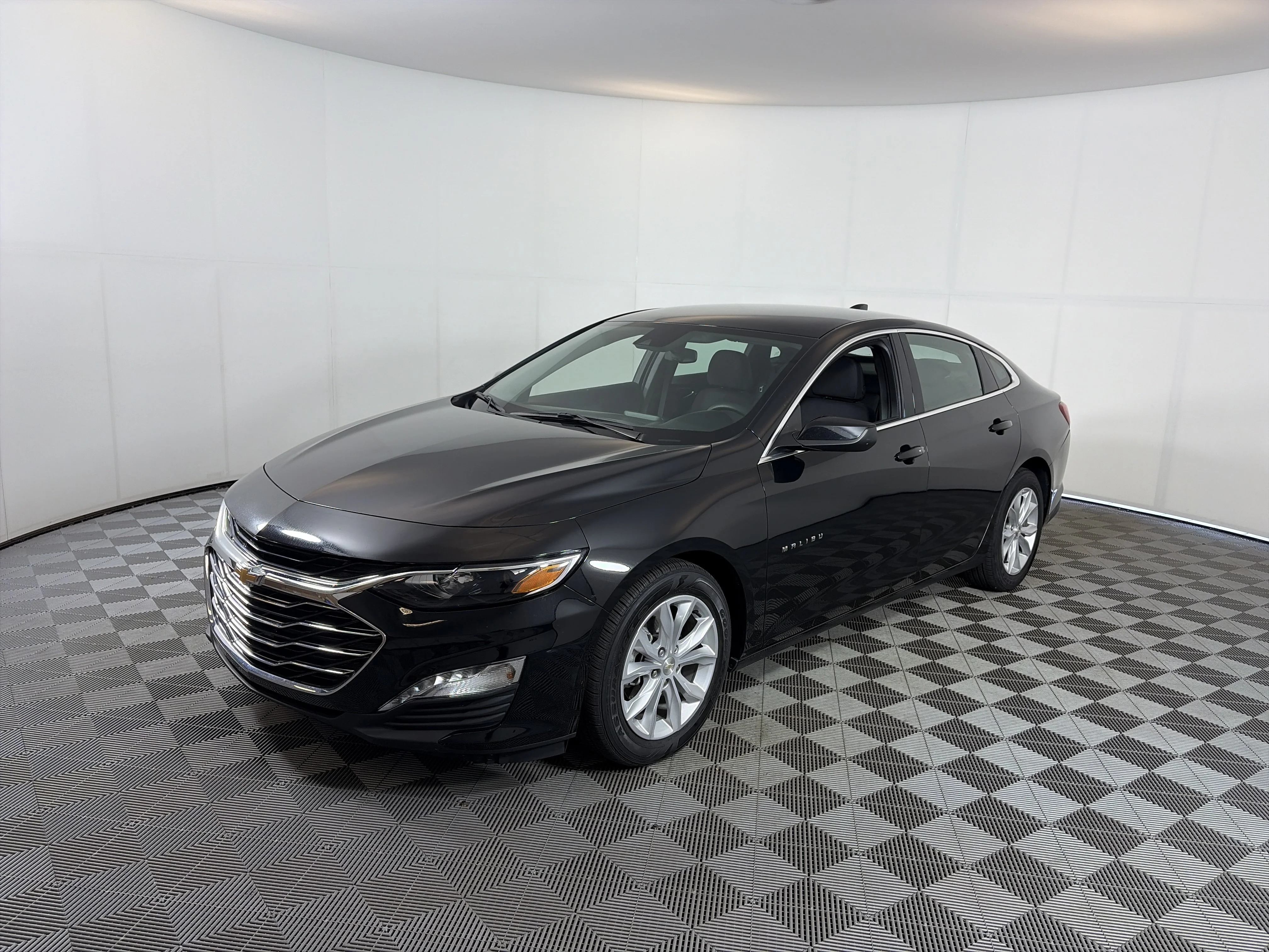 Used 2024 Mosaic Black Metallic Chevrolet 1LT image 3