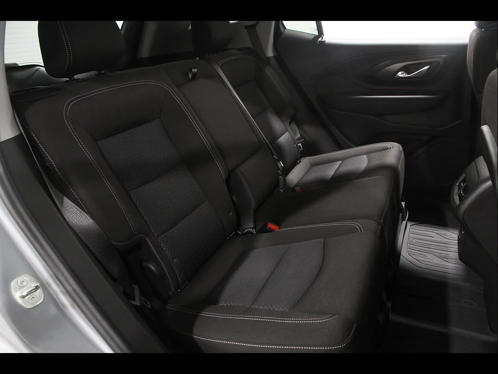2023 GMC Terrain SLE - Photo 18