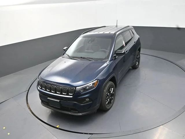 New 2026 Fathom Blue Pearl-Coat Exterior Paint Jeep Latitude image 14