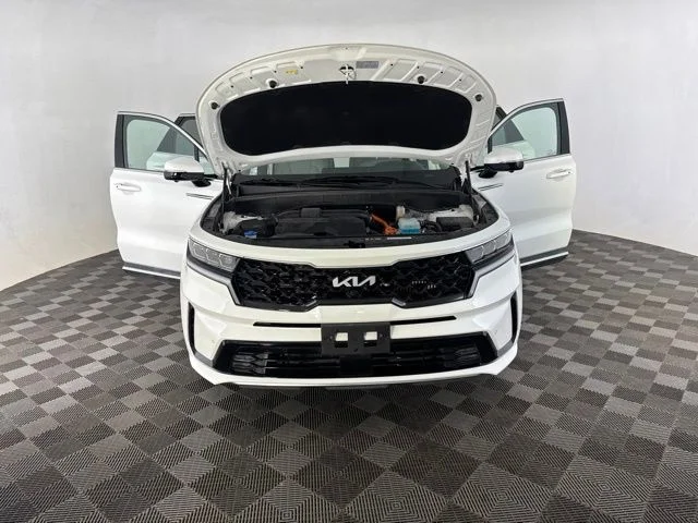 Used 2023 White Kia SX Prestige image 13
